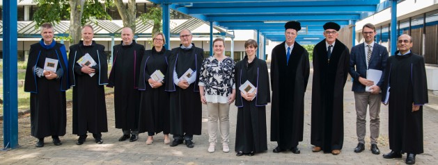 Nele Van Der Steen obtained her PhD at the University of Antwerp